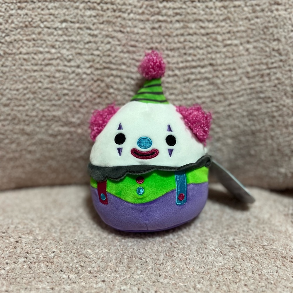 NWT 5” Umberto the Clown Squishmallow — Blacklight Edition
